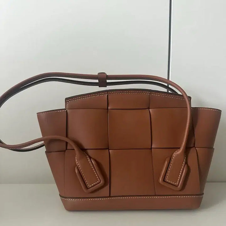[SOLD OUT] 보테가베네타 아르코백