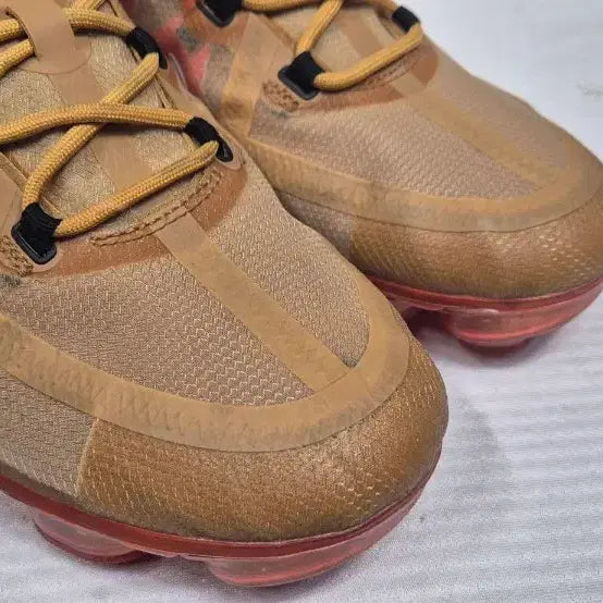 [BUNJANG] Nike Air VaporMax 2019 Crimson Gold Sneakers / 나이키 에어 베이퍼맥스 2019 크림슨 골드  285사이즈