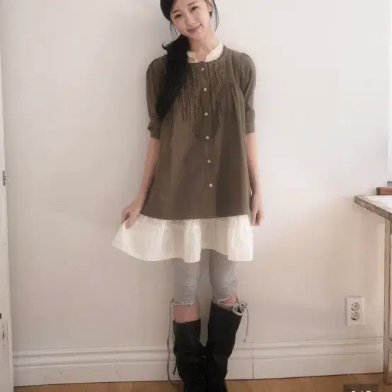 [SOLD OUT] 인앤양인하모니 Momo blouse, khaki