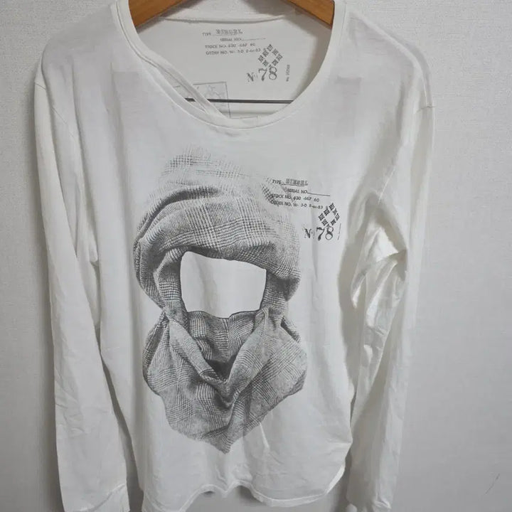 [SOLD OUT] [정품/M] 디젤 그래픽 롱슬리브 티셔츠 (레이어드 넥 디테일)