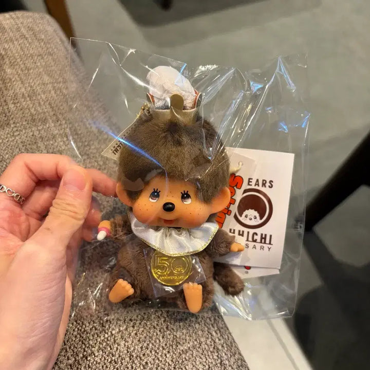 [BUNJANG] Monchhichi 50th Anniversary Crown Keyring / 50주년 한정판 왕관몬치치 키링