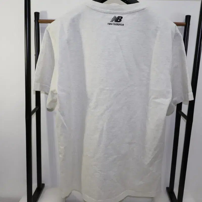 [BUNJANG] New Balance White Short Sleeve T-Shirt (L) / 뉴발란스 흰색 반팔티