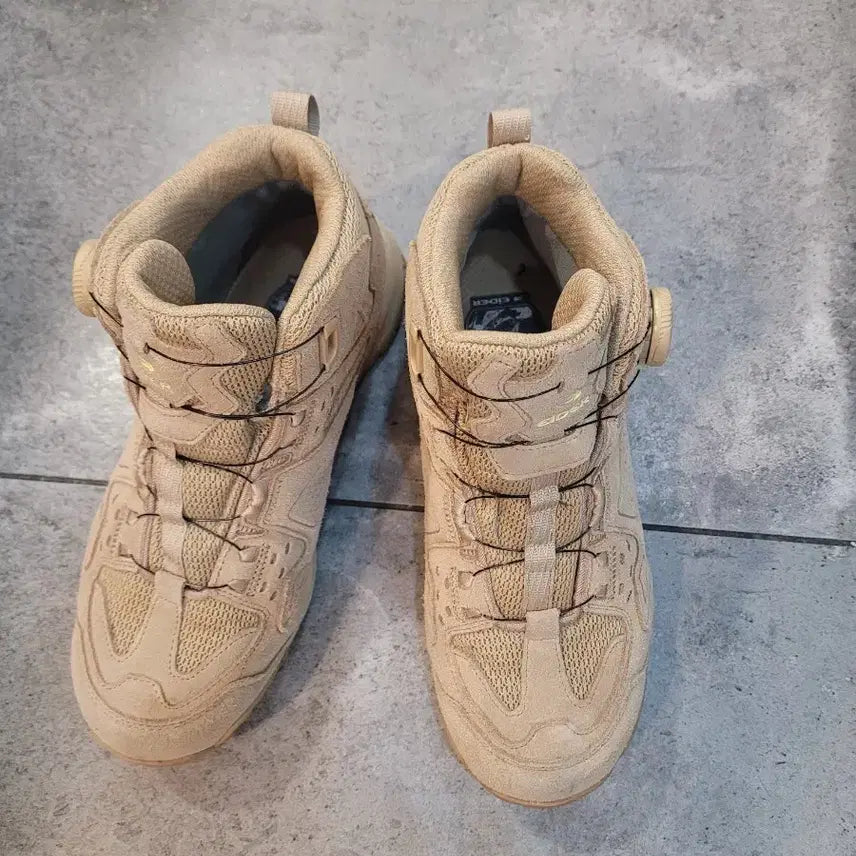 [BUNJANG] EIDER Beige Hiking Shoes / 아이더 EIDER 베이지색 등산화