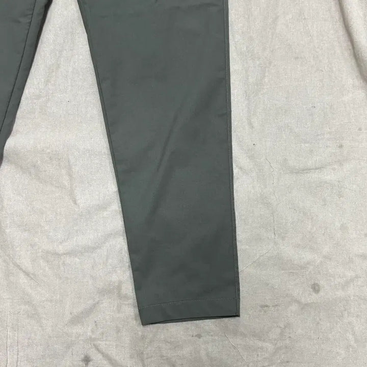 [BUNJANG] Lululemon Nylon Khaki Pants 34 / 룰루레몬 나일론 카키 팬츠 34