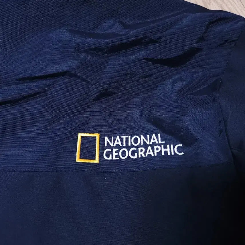 [BUNJANG] National Geographic Taslan Color Block Windbreaker Jacket / 내셔널지오그래픽 타슬란 배색 바람막이 점퍼, 윈드브레이커