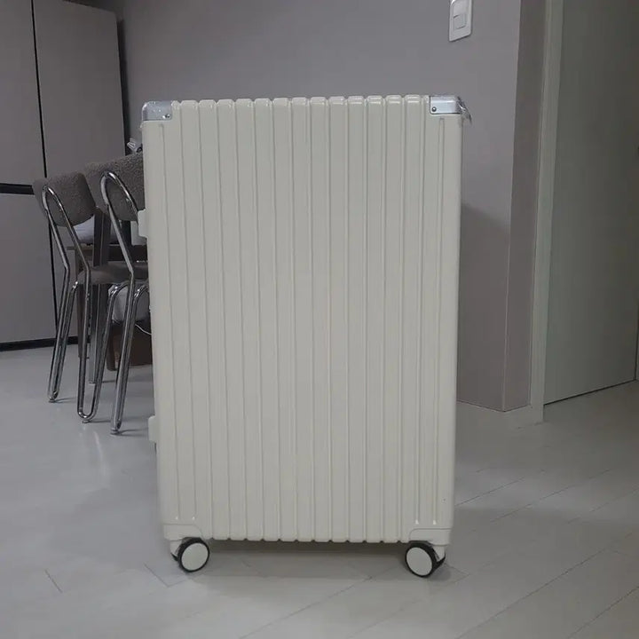 [SOLD OUT] 화이트컬러 onda 온다 28인치 캐리어 새제품