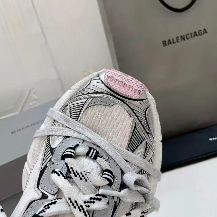 [SOLD OUT] 발렌시아가 여성운동화 사이즈230mm36