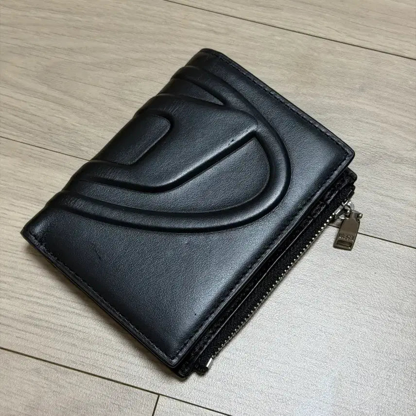 [SOLD OUT] DIESEL 디젤 블랙 반지갑