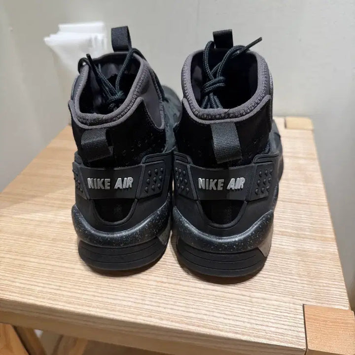 [BUNJANG] Nike ACG Air Mowabb Black Dark Grey Sneakers / 나이키 ACG 에어 모와브 블랙 다크그레이 /275