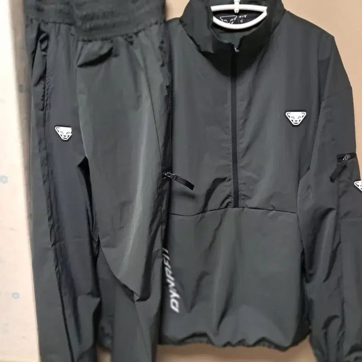 [BUNJANG] Dynafit Adorack Windbreaker Set 105 / 새상품 다이나핏 아도락  바람막이 셋업 상하의 세트 105