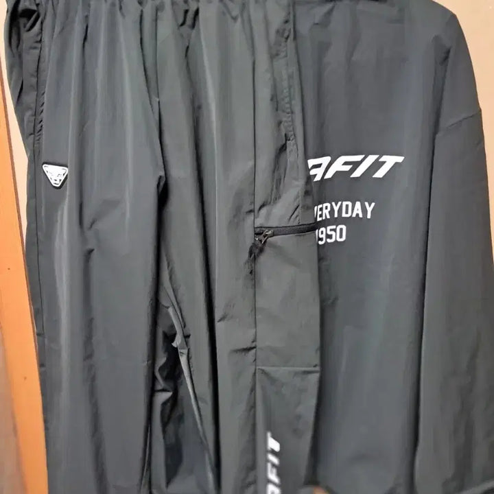 [BUNJANG] Dynafit Adorack Windbreaker Set 105 / 새상품 다이나핏 아도락  바람막이 셋업 상하의 세트 105