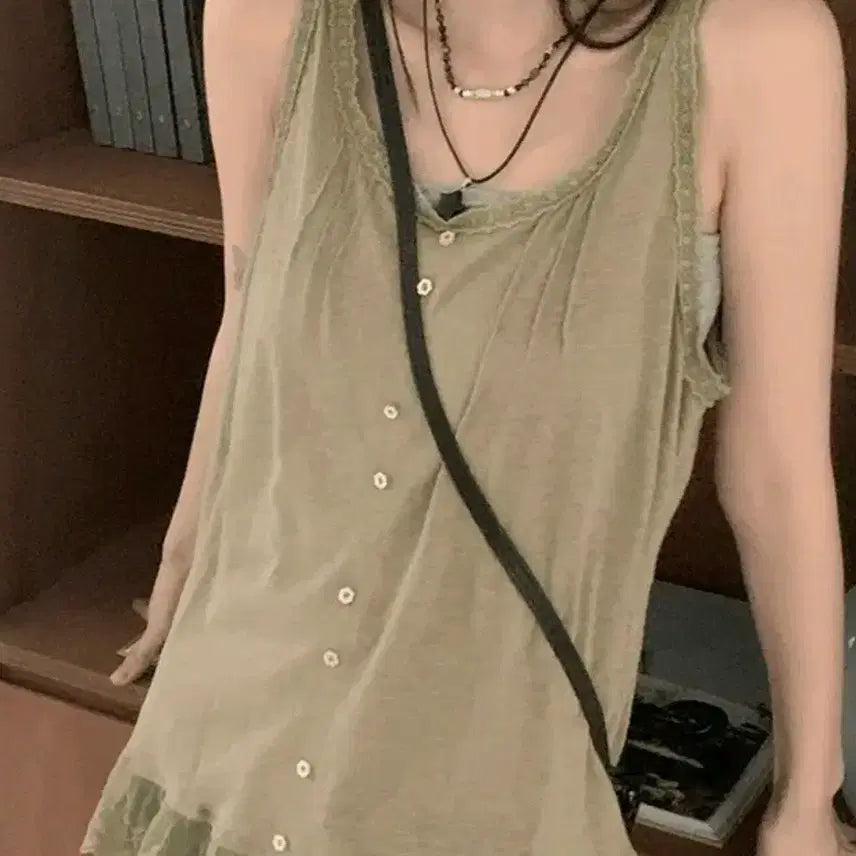 [SOLD OUT] 사키 모리걸 스쿠 볼레로 가디건 레이스 우드 단추 나시 에이블리