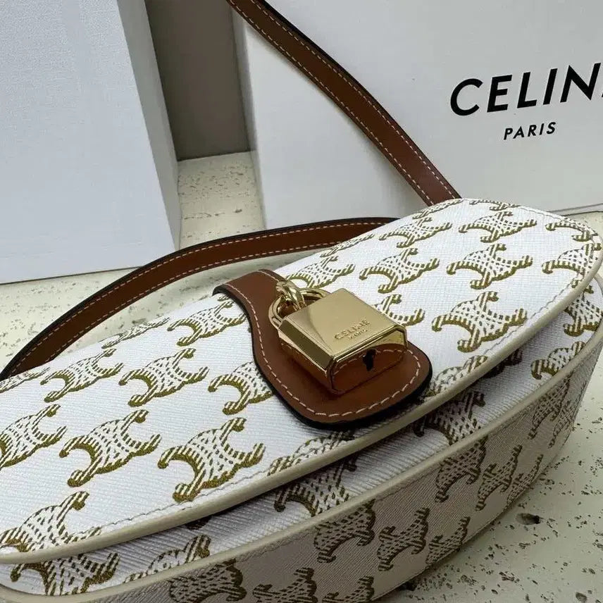 [BUNJANG] Celine Triomphe Mini Shoulder Bag / 셀린느 트리오페 미니 숄더백