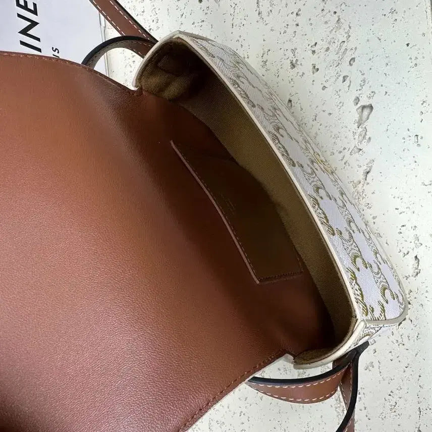[BUNJANG] Celine Triomphe Mini Shoulder Bag / 셀린느 트리오페 미니 숄더백