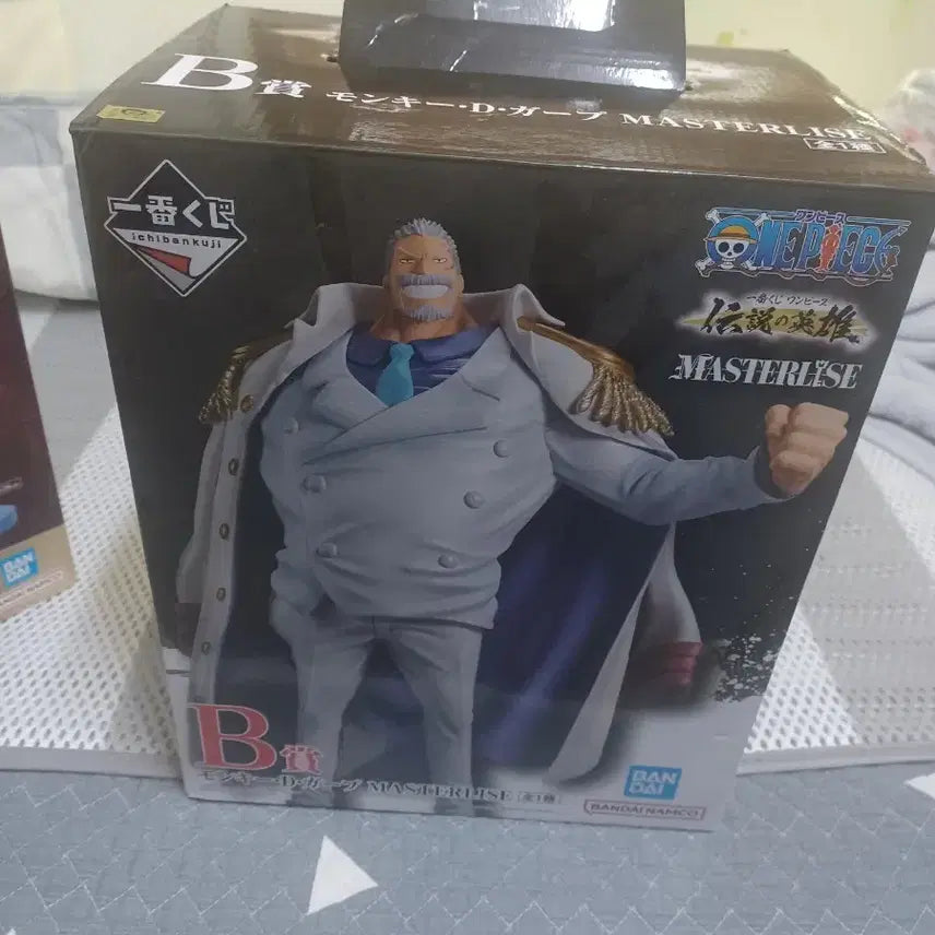 [BUNJANG] One Piece Ichiban Kuji Legend Hero Garp Figure / (개봉) 원피스 제일복권 전설의영웅 b상 가프 판매합니다