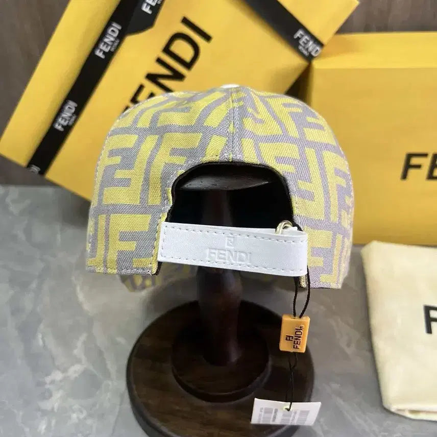 [BUNJANG] Fendi Hat / 펜디 모자