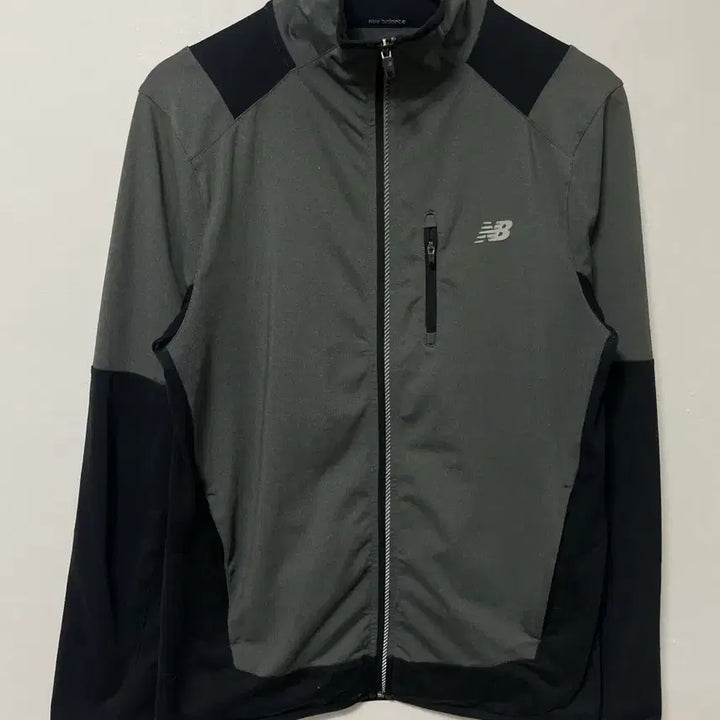 [BUNJANG] New Balance Functional Spandex Training Jersey Zip-Up (Size 100) / 100 뉴발란스 기능성 스판 트레이닝 져지 집업 정품