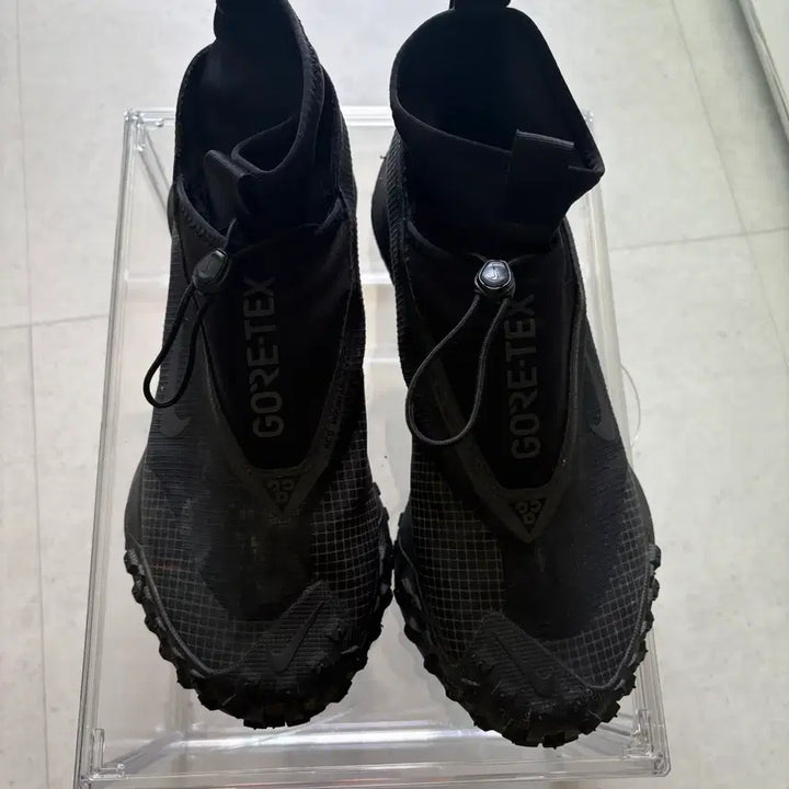 [BUNJANG] Nike ACG Mountain Fly Gore-Tex Black &amp; Dark Grey Shoes / 나이키 ACG 마운틴 플라이 고어텍스 블랙 앤 다크 그레이 280