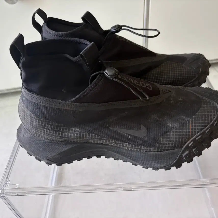 [BUNJANG] Nike ACG Mountain Fly Gore-Tex Black &amp; Dark Grey Shoes / 나이키 ACG 마운틴 플라이 고어텍스 블랙 앤 다크 그레이 280