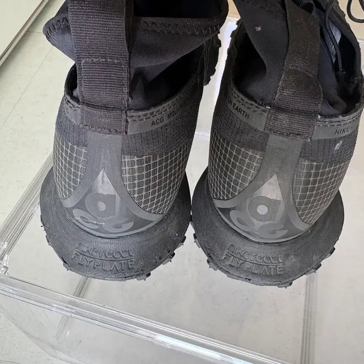 [BUNJANG] Nike ACG Mountain Fly Gore-Tex Black &amp; Dark Grey Shoes / 나이키 ACG 마운틴 플라이 고어텍스 블랙 앤 다크 그레이 280