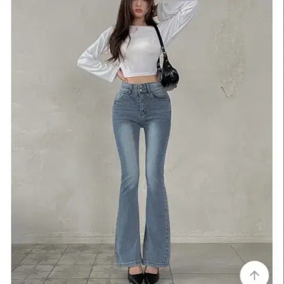 [BUNJANG] High-Waist Bootcut Jeans / 하이웨스트 부츠컷 청바지