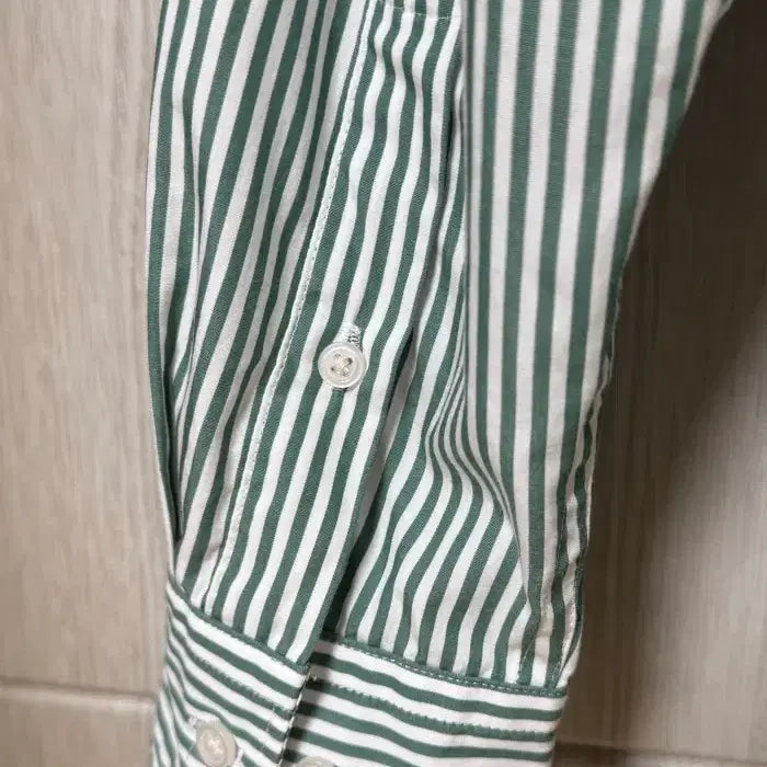 [BUNJANG] Uniqlo Striped Button-Down Shirt / 유니클로 버튼다운 셔츠 L 새상품