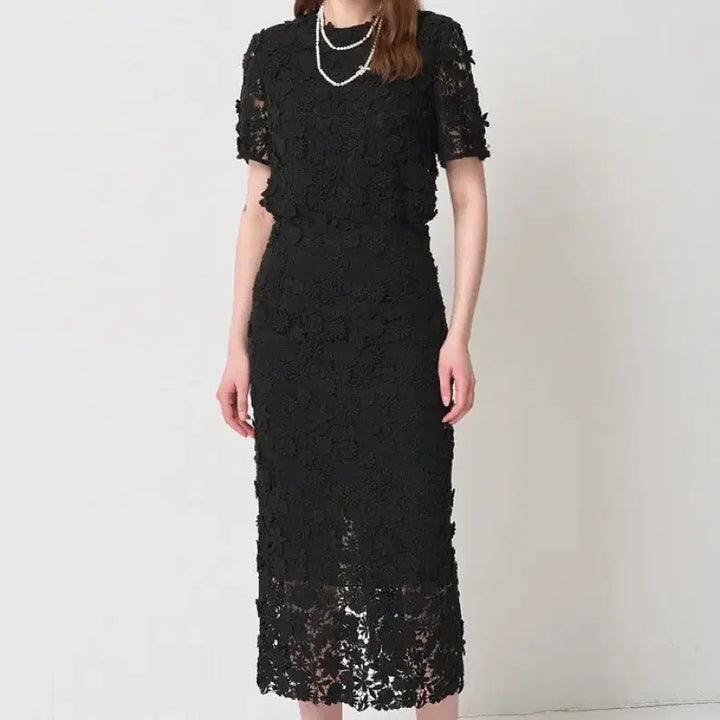 [BUNJANG] Mine Flower Appliqué Lace Top &amp; Skirt Set / 마인 플라워 아플리케 레이스 탑&amp;스커트 세트