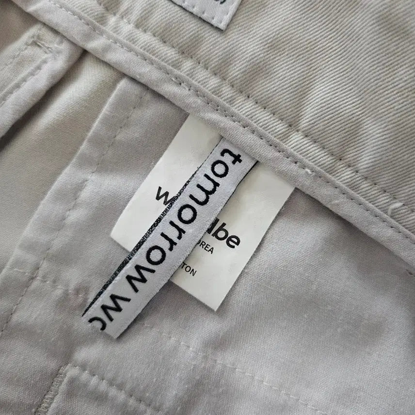 [BUNJANG] Woodb Two-Tuck Chino Shorts / 우드비 투턱 치노팬츠