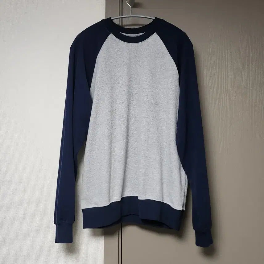 [BUNJANG] Everyone Vintage Lightweight Raglan Crewneck Sweatshirt / [1] 에브리원 빈티지 라이트웨이트 래글런 크루넥 맨투맨