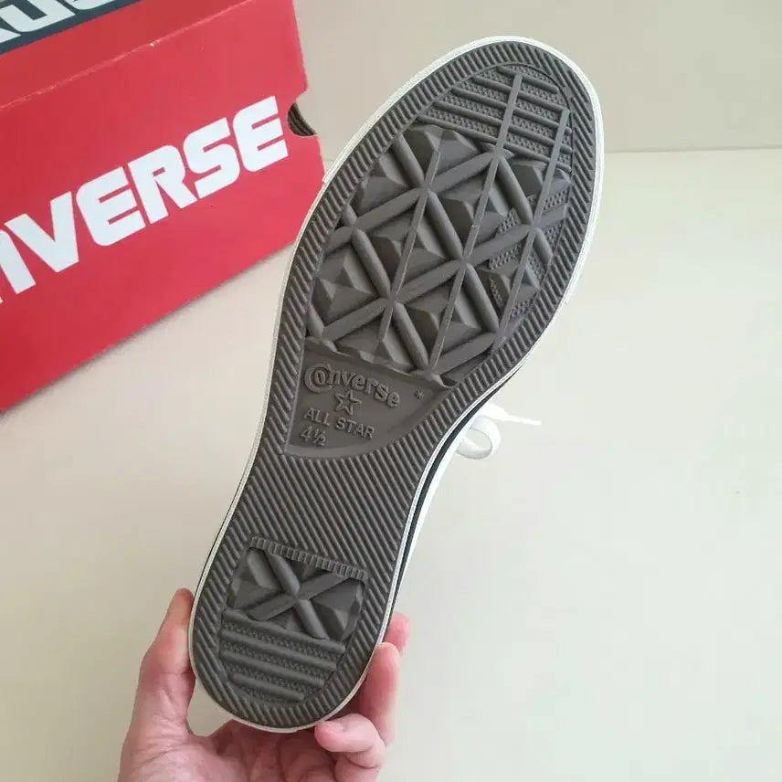 [BUNJANG] Converse Khaki Limited Edition Sneakers / 컨버스 카키 한정판 / 일본 구입 새제품