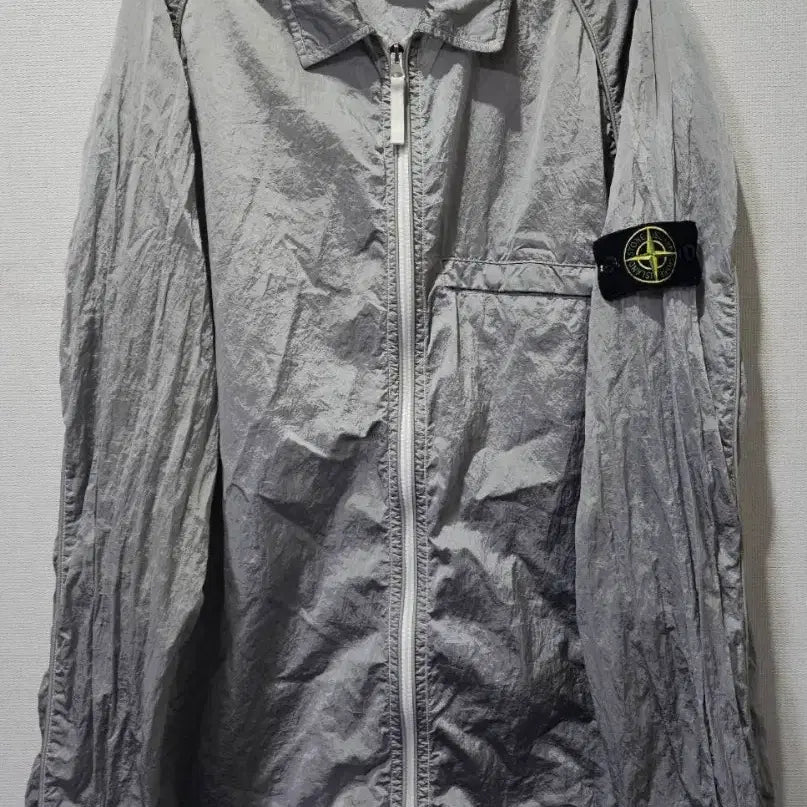 [BUNJANG] Stone Island 22SS Nylon Metal Overshirt Jacket / [백화점판/S급] 22SS 스톤아일랜드 나일론메탈 오버셔츠 자켓 105