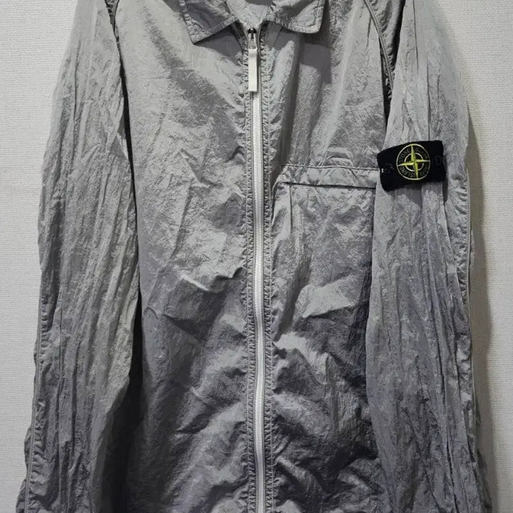 [BUNJANG] Stone Island 22SS Nylon Metal Overshirt Jacket / [백화점판/S급] 22SS 스톤아일랜드 나일론메탈 오버셔츠 자켓 105