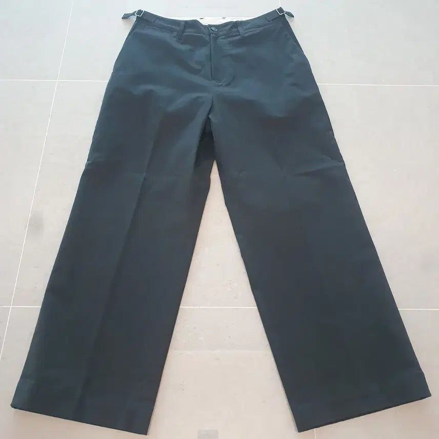 [BUNJANG] Holli Sun Lakepool Wide Straight Pants L / 홀리선 Lakepool 와이드 스트레이트 팬츠 L