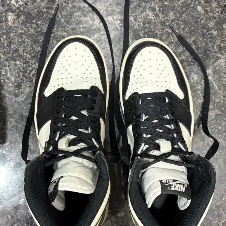 [SOLD OUT] [260] 조던1 다크모카