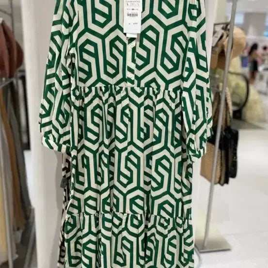 [BUNJANG] ZARA Green Pattern Maxi Dress / 자라 그린패턴 풍성맥시원피스