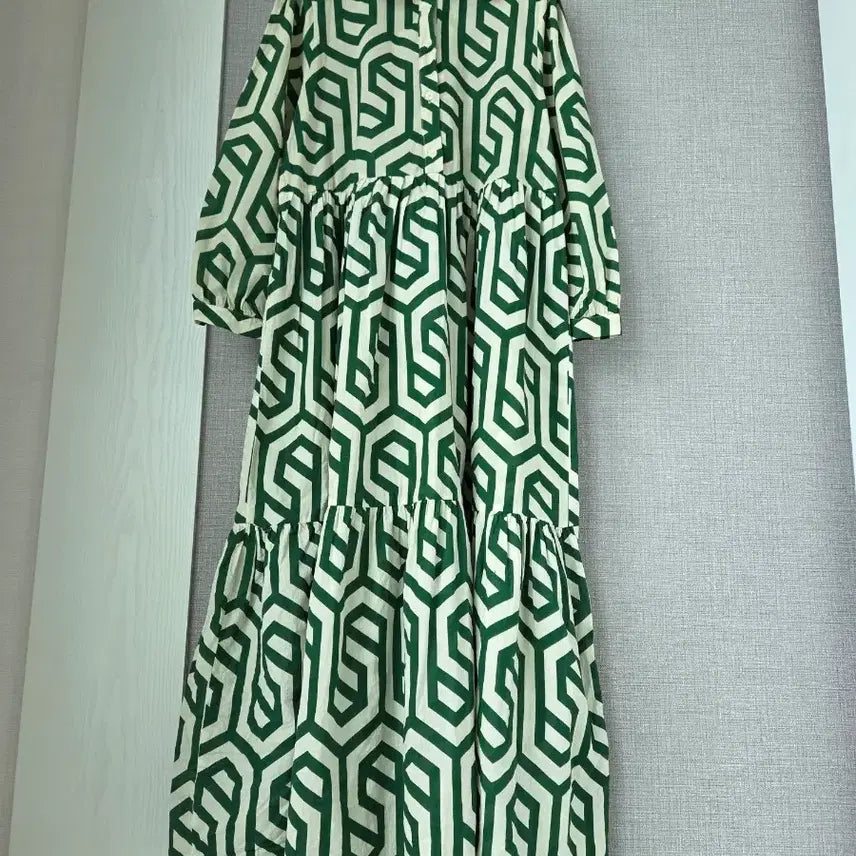 [BUNJANG] ZARA Green Pattern Maxi Dress / 자라 그린패턴 풍성맥시원피스