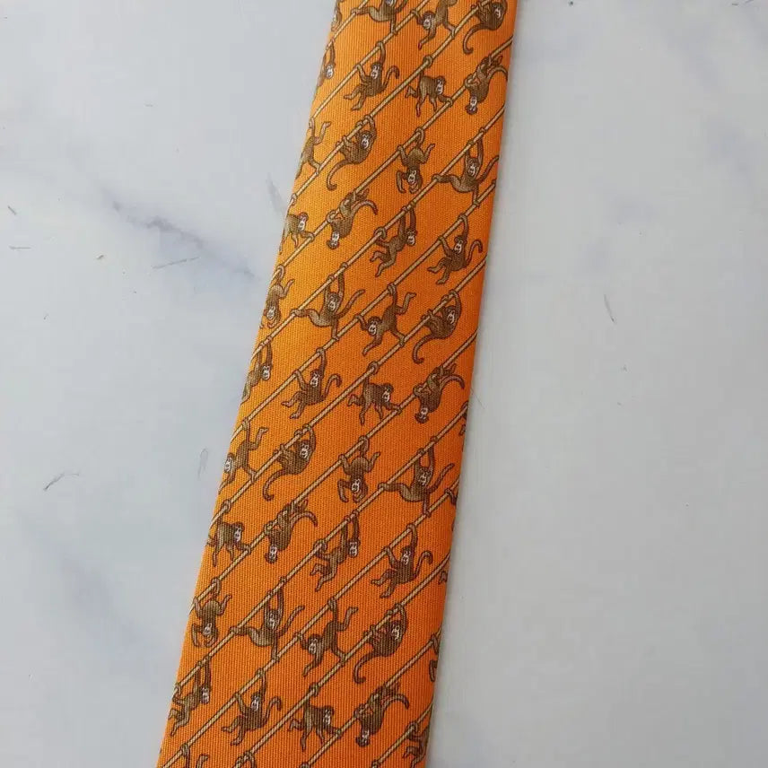 [BUNJANG] Hermes Monkey Motif Silk Tie / 에르메스 오렌지 원숭이 모티브 넥타이 9.5cm A+등급 K2592