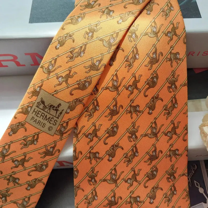 [BUNJANG] Hermes Monkey Motif Silk Tie / 에르메스 오렌지 원숭이 모티브 넥타이 9.5cm A+등급 K2592