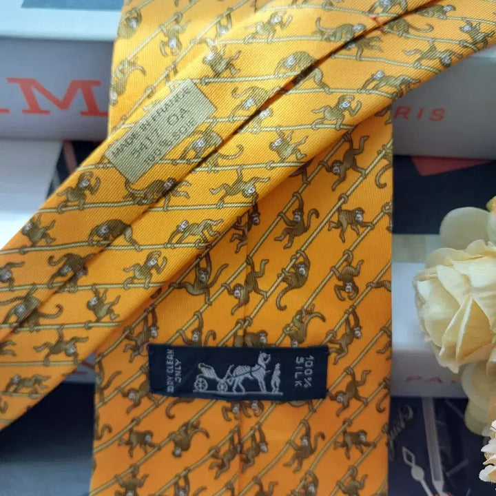 [BUNJANG] Hermes Monkey Motif Silk Tie / 에르메스 오렌지 원숭이 모티브 넥타이 9.5cm A+등급 K2592