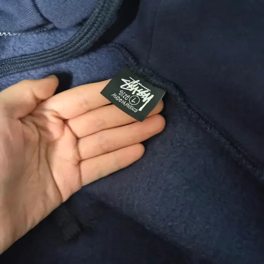[BUNJANG] Stussy World Tour Hoodie Navy L / 스투시 월드투어 후드집업 네이비 L