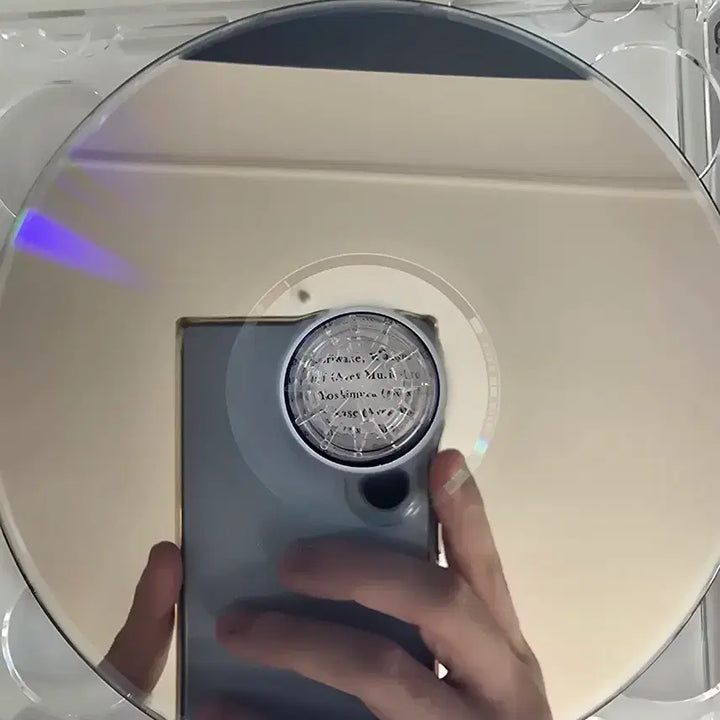 [SOLD OUT] Kyrie (키리에) - Debut (CD+Blu-ray) 앨범 판매