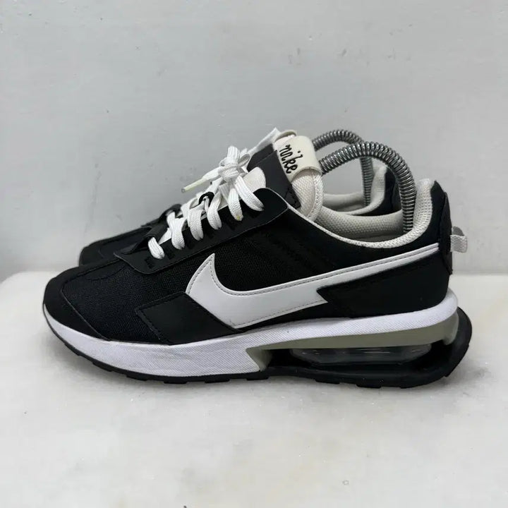 [BUNJANG] Nike Air Max Pre-Day Sneakers / (250)나이키 운동화 맥스 프리데이