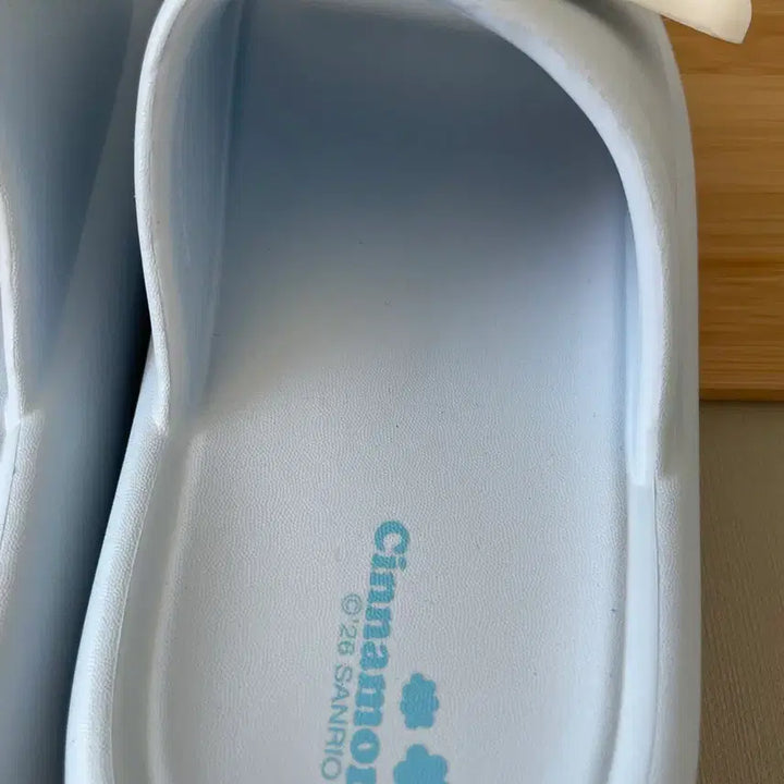 [BUNJANG] Sanrio Cinnamoroll Slippers / 새상품) 산리오 시나모롤 슬리퍼 (택없음)