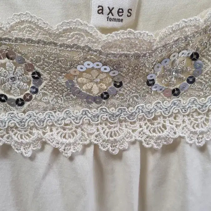 [BUNJANG] axes femme Lace Sleeveless Top / 엑시즈팜 axes femme 레이스 끈나시 슬리브리스