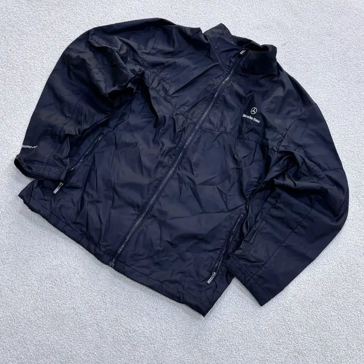[SOLD OUT] 실측확인 메르세데스벤츠 바람막이 0424E