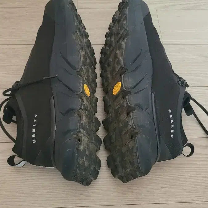 [SOLD OUT] 오클리 라이트쉴드 블랙 260mm