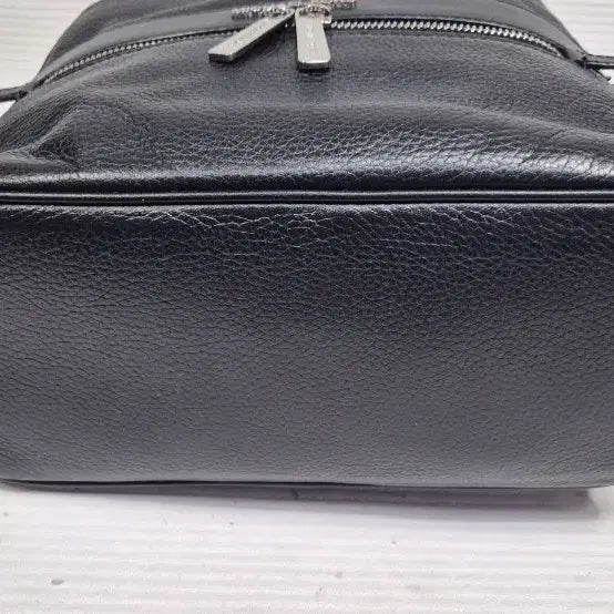 [BUNJANG] Michael Kors Rhea Medium Leather Backpack / 마이클코어스 레아 미디움 가죽 백팩