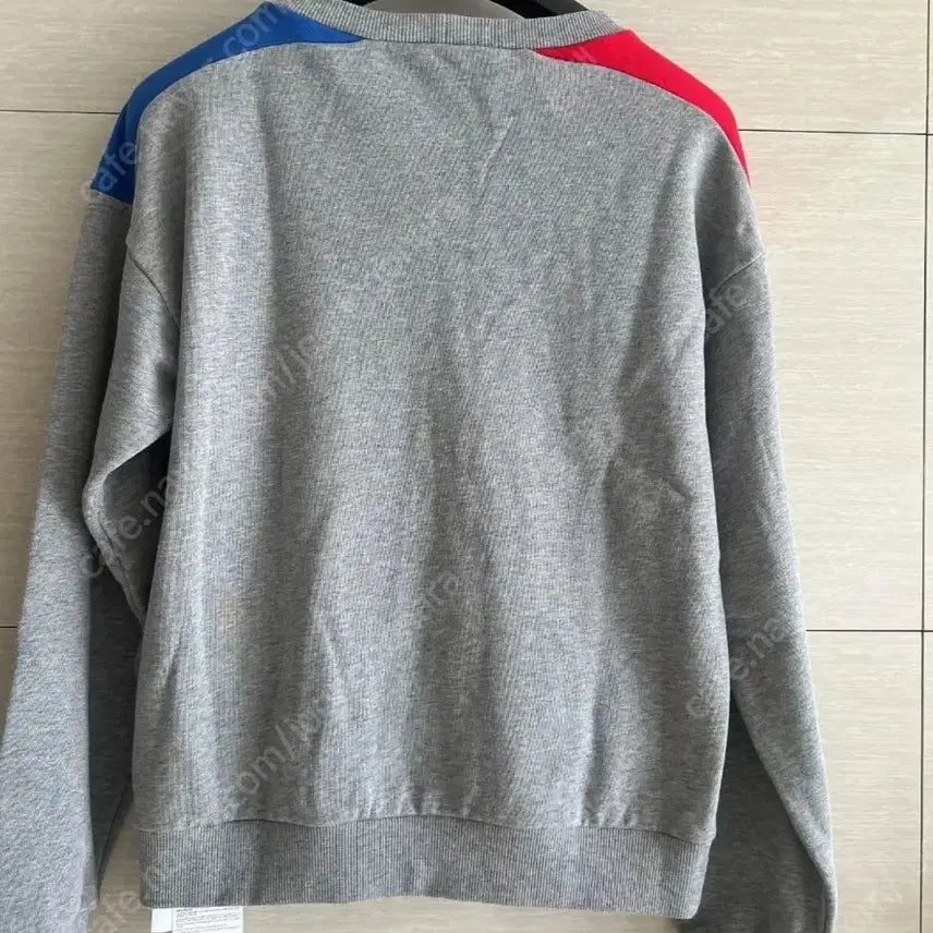 [SOLD OUT] 셀린느 회색 맨투맨 티셔츠 s사이즈 팝니다