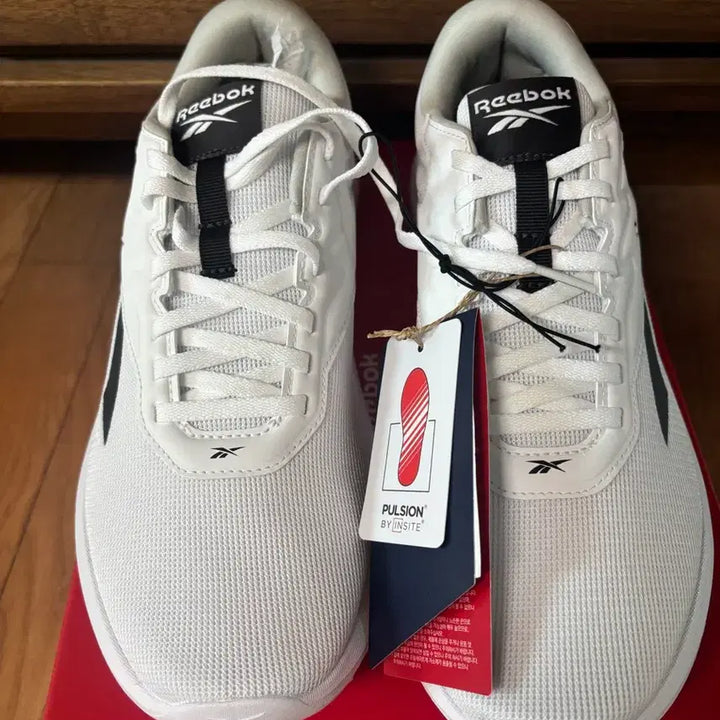 [BUNJANG] Reebok White Sneakers / 리복 화이트 운동화 새상품 박스채