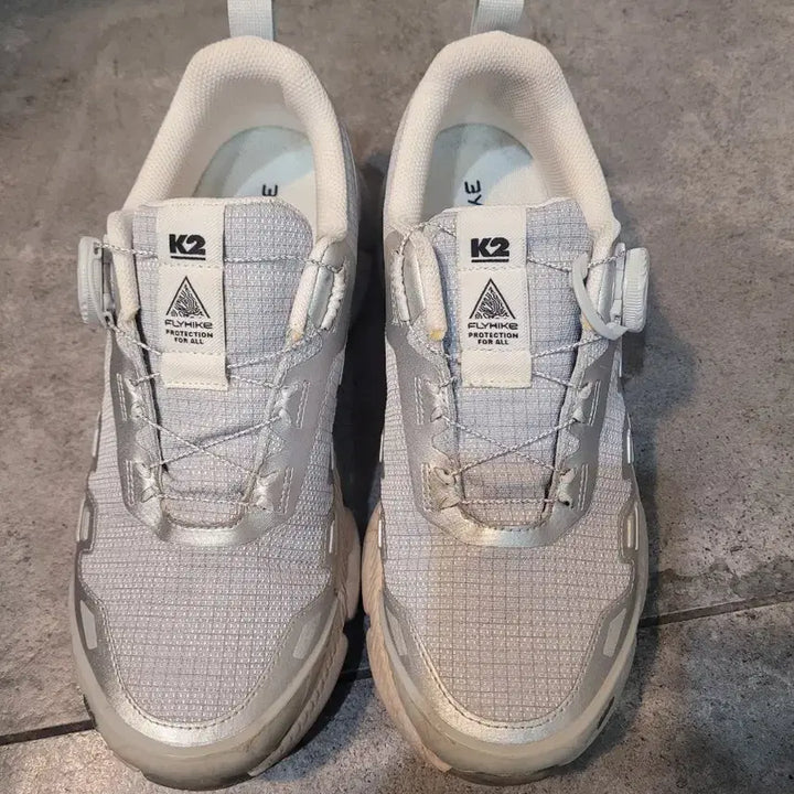 [SOLD OUT] K2 플라이하이크 등산화 운동화 실버